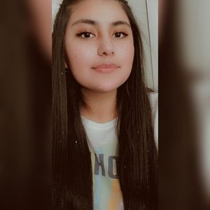 Meet your Posher, Daniela